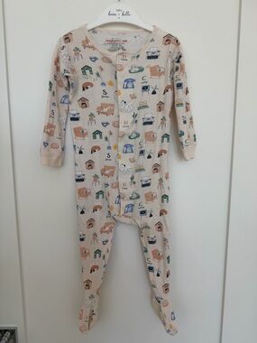 Magnetic Me Cream One-Piece with Multicolor Cozy Icons